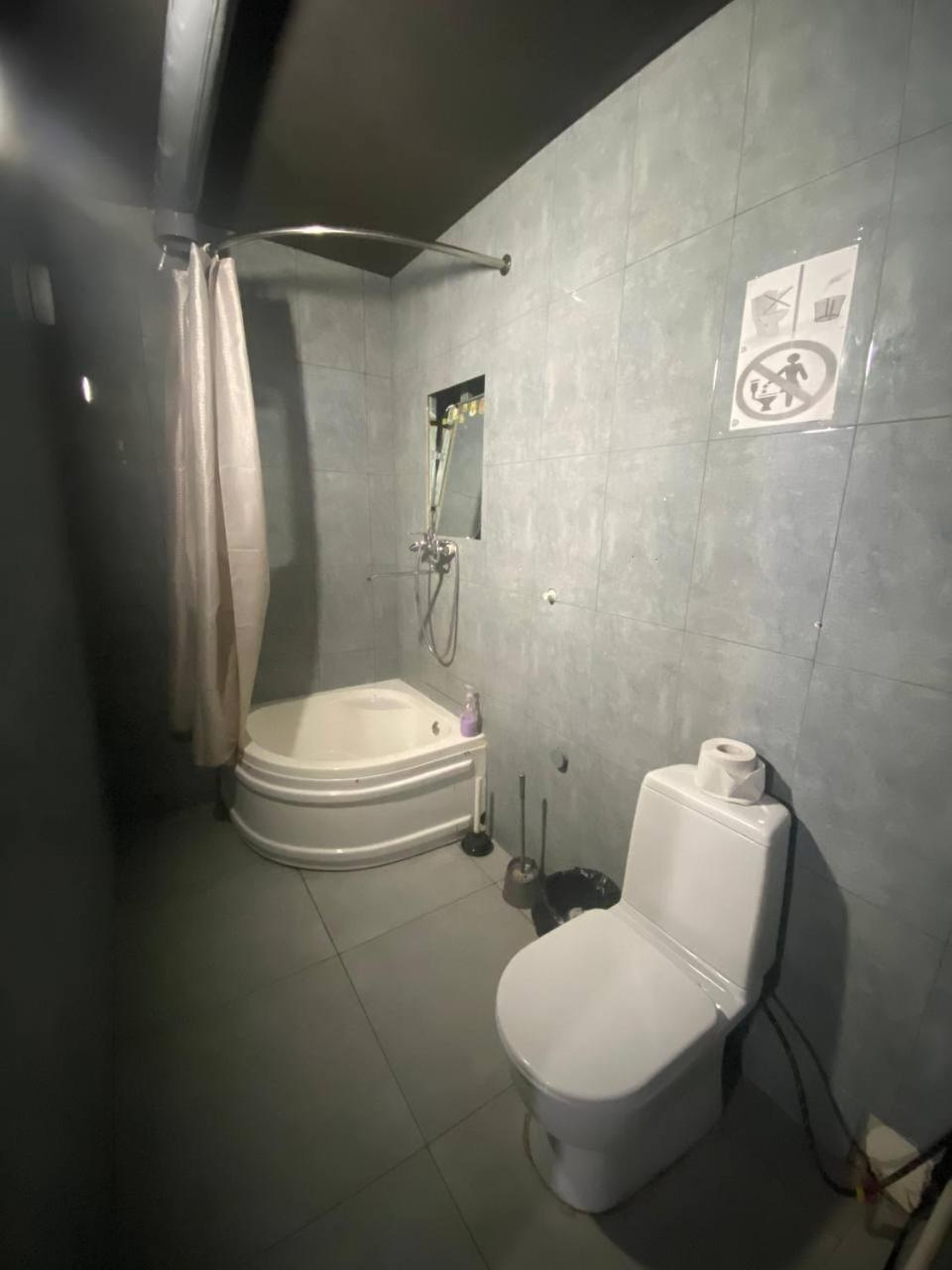 Hostel Na Bobura 塔什干 外观 照片